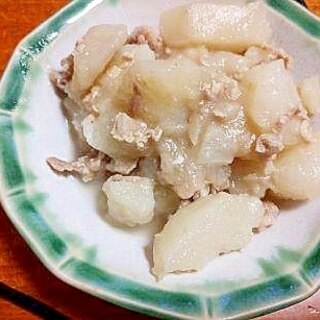 隼人瓜と　豚肉の　煮物